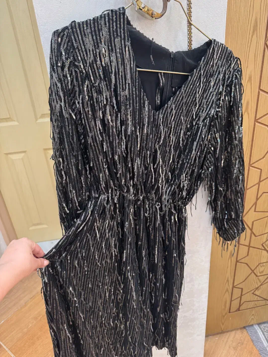 لباس مجلسی|لباس|اصفهان, دانشگاه اصفهان|دیوار