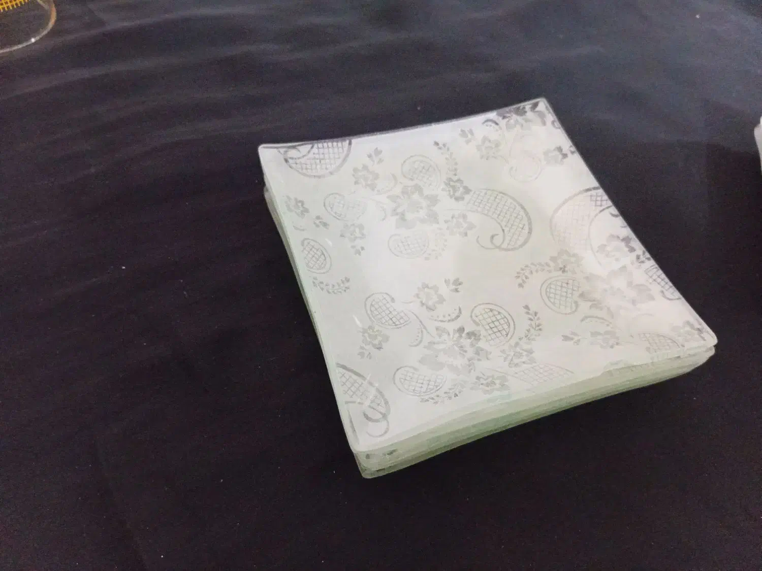 لیوان و نعلبکی بزرگ|ظروف سرو و پذیرایی|سوسنگرد, |دیوار