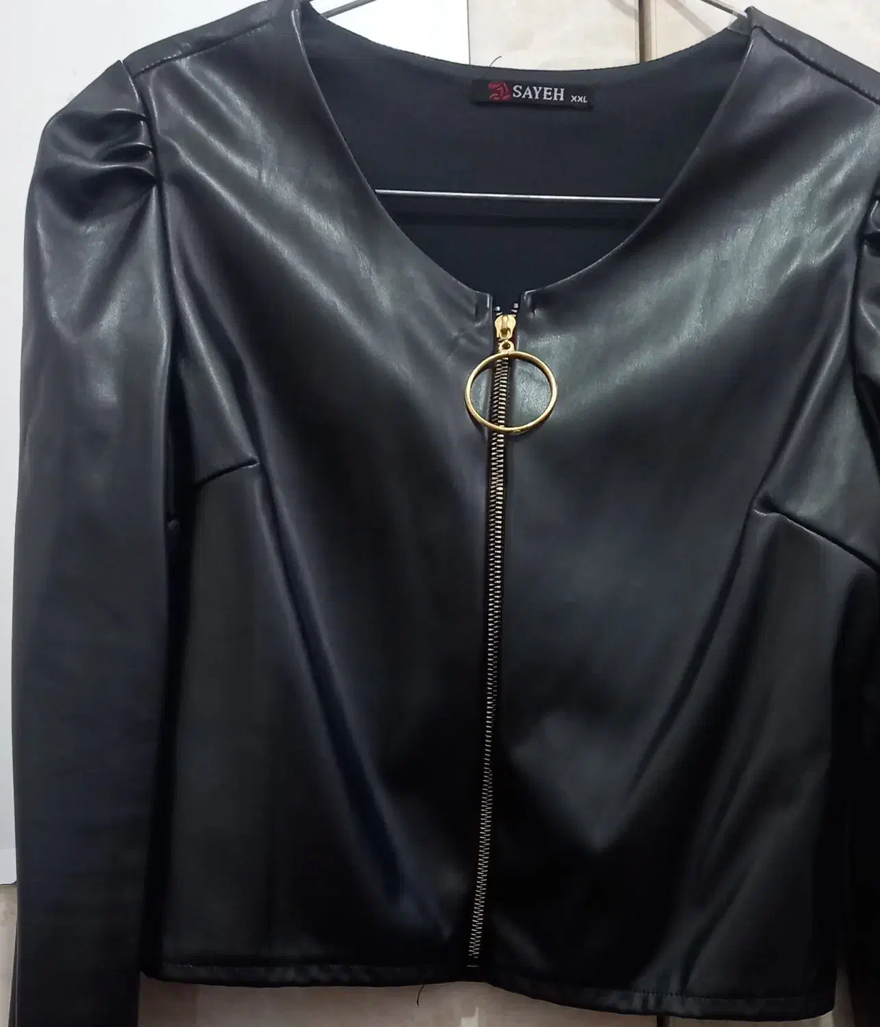 کراپ چرم|لباس|زنجان, |دیوار