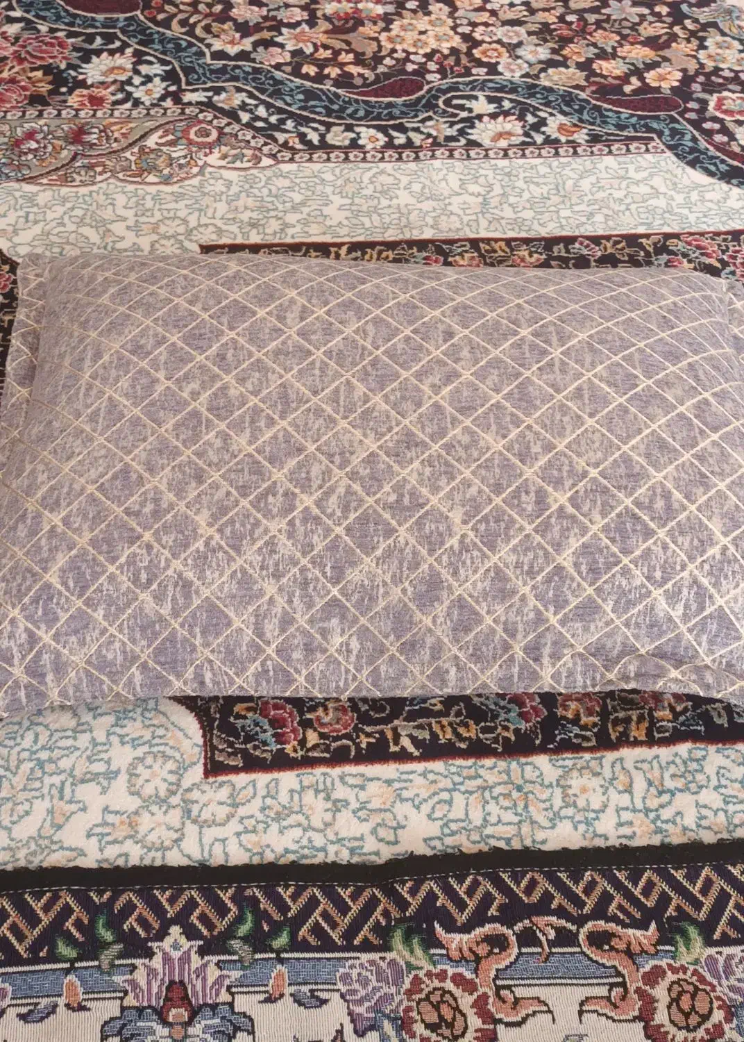 رویه بالشت|رختخواب، بالش، پتو|نورآباد, |دیوار