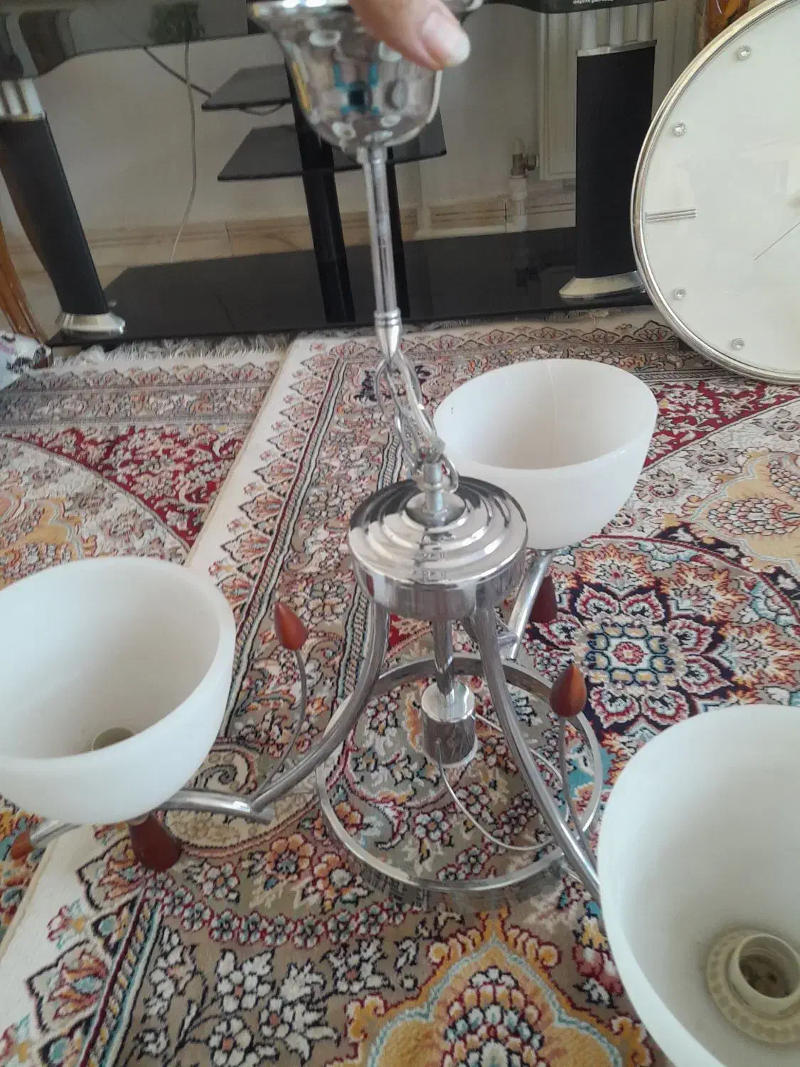 2عدد لوستر درحد نو براس فروش هست معاوظه هم دارم|لوستر و چراغ آویز|مشهد, مشکینی (شهرک غرب)|دیوار