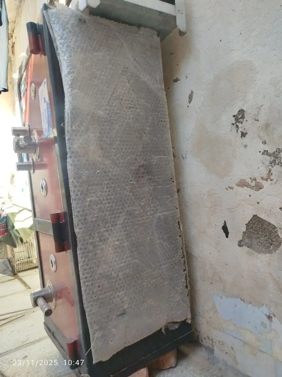 گاوصندوق|ابزارآلات|اسفراین, |دیوار