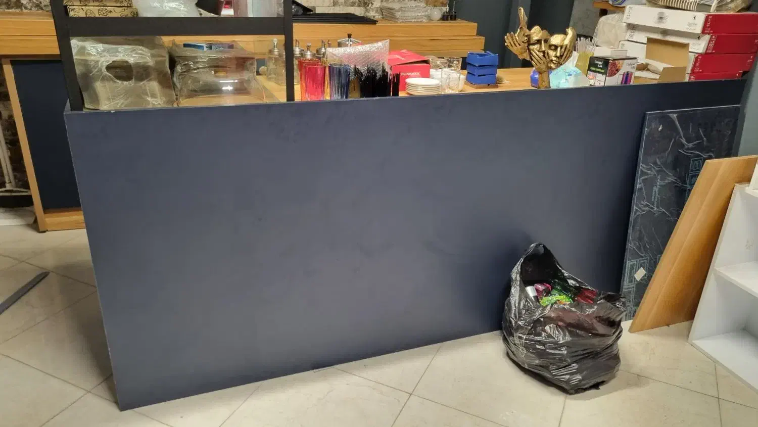 کابینت و میز دیواری با پایه فلزی|فروشگاه و مغازه|قائم‌شهر, |دیوار