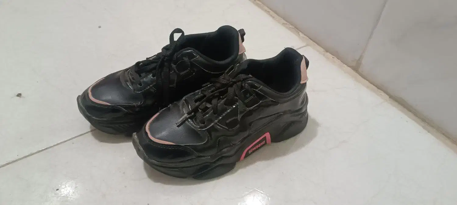 کفش در حد نو|کیف، کفش، کمربند|جوانرود, |دیوار