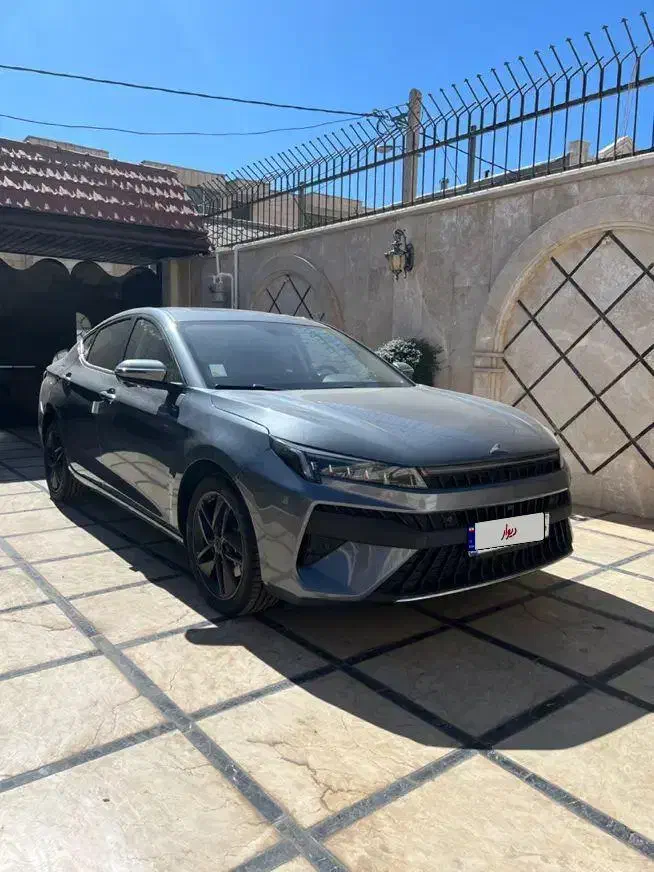 کی ام سی j7 مدل ۱۴۰۳ خاکستری مشابه صفر|خودرو سواری و وانت|محلات, |دیوار