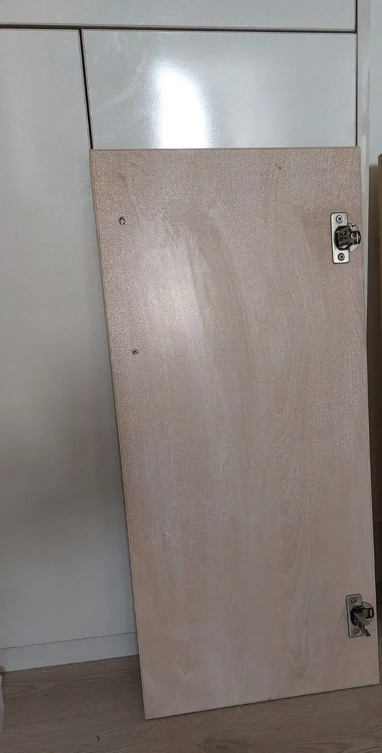 در کابینت|جاکفشی، کمد، دراور|اندیشه, اندیشه فاز ۱|دیوار