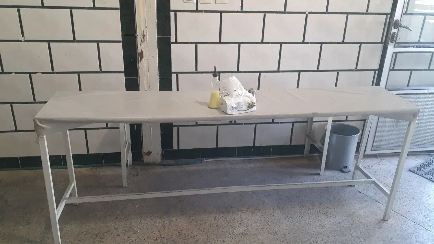 میز غذا خوری مدل نیمکتی،دو تا میز دوتا صندلی|میز و صندلی غذاخوری|میاندوآب, |دیوار