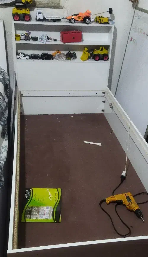 تخت یکنفره نوجوان یا کودک|تخت و سرویس خواب|مشهد, یاس|دیوار