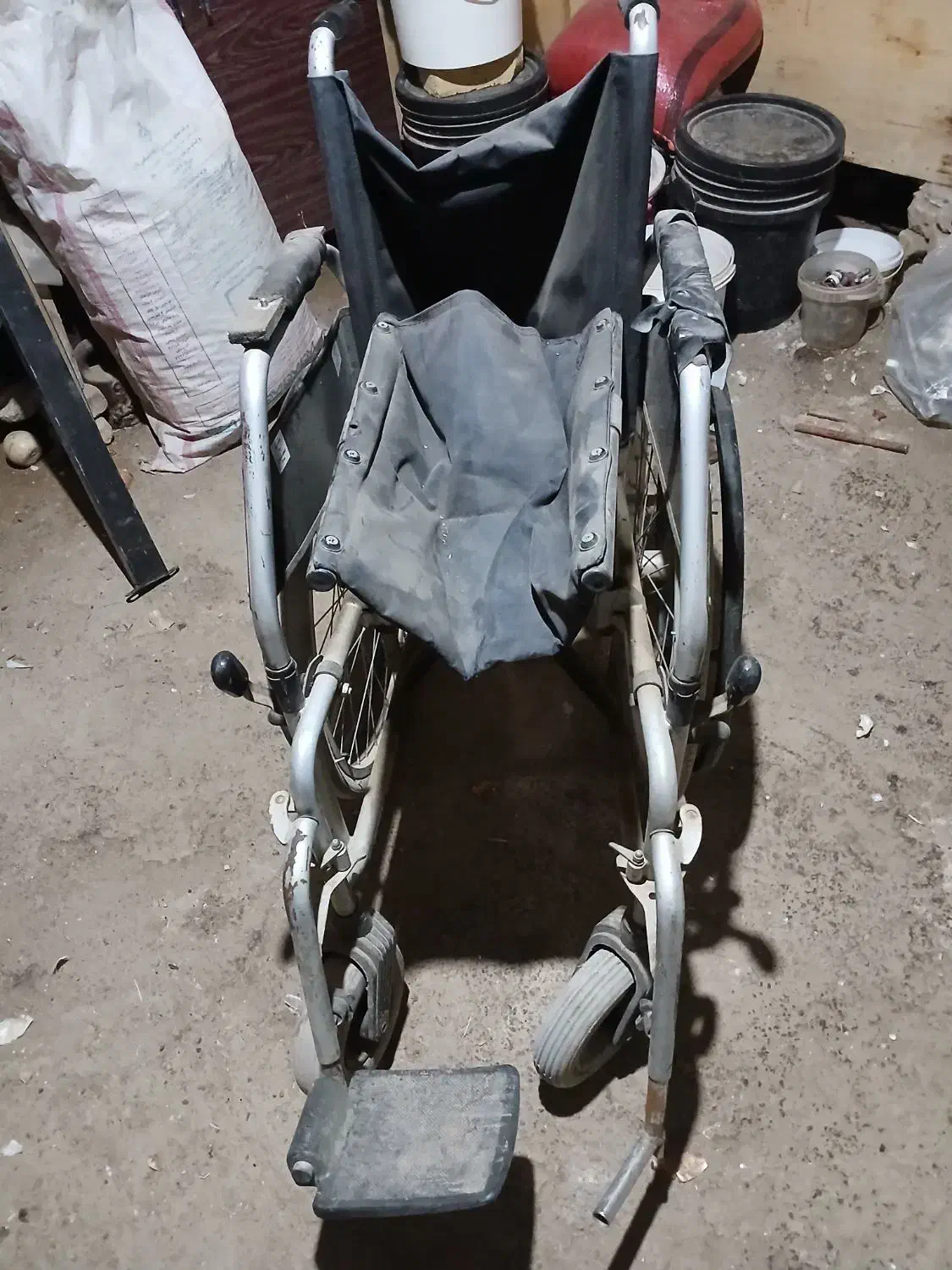 ولچر|آرایشی، بهداشتی، درمانی|کنگاور, |دیوار