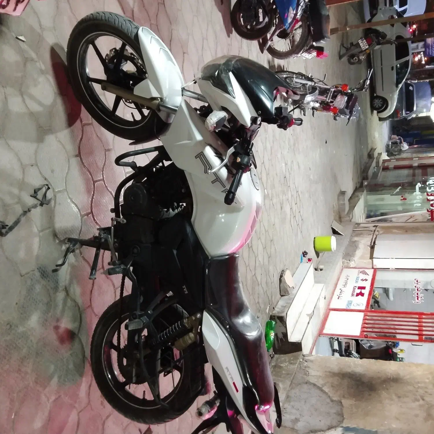 فروشگاه موتورسیکلت طاها بندرلنگه|موتورسیکلت|بندرلنگه, |دیوار