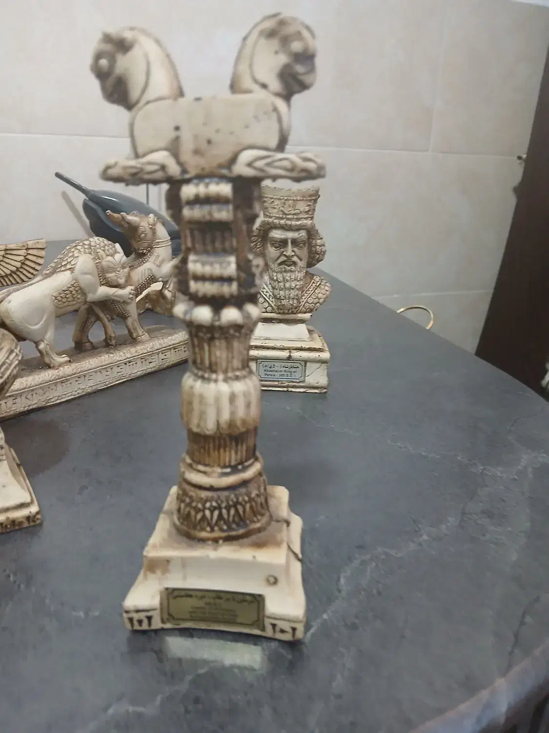 مجسمه کلکسیونی|مجسمه، تندیس، ماکت|شیراز, شهرک مطهری|دیوار