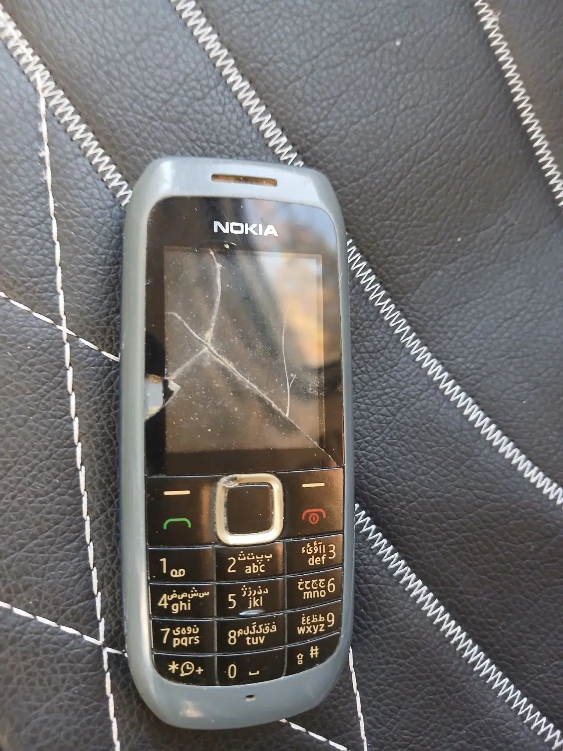 گوشی HTC و نوکیا ۳۳۱۰|موبایل|تهران, شهرک پاسداران|دیوار