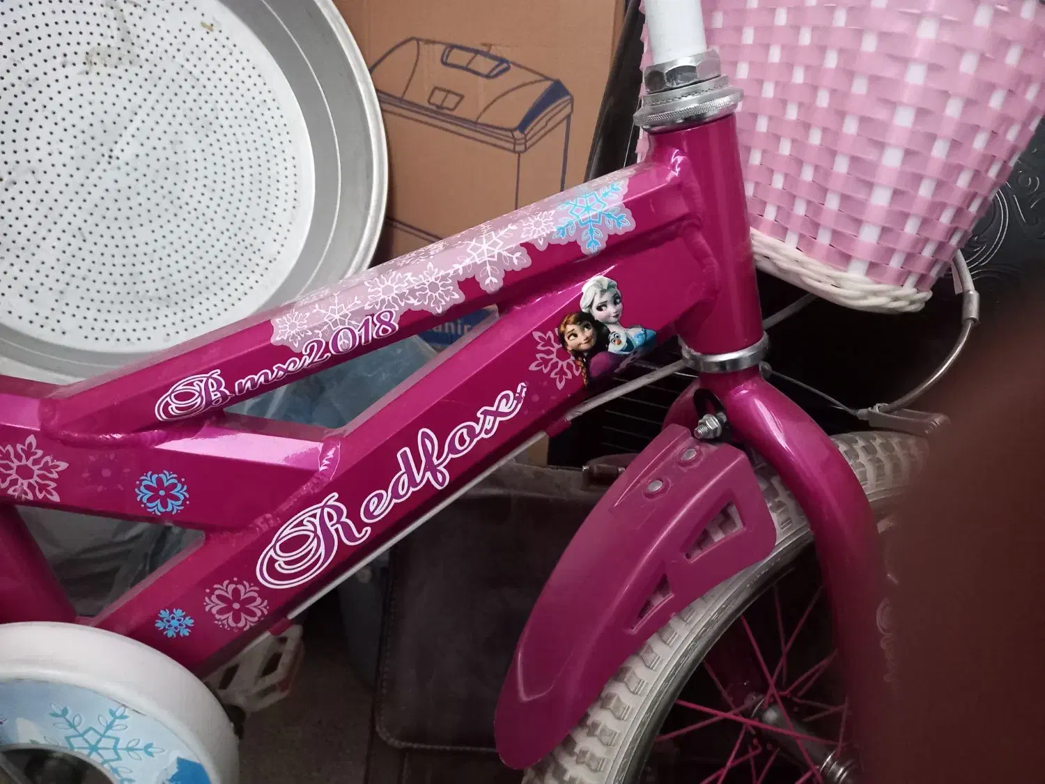 دوچرخه دخترانه مارک رد لوکس|دوچرخه، اسکیت، اسکوتر|صدرا-فارس, فاز ۱|دیوار