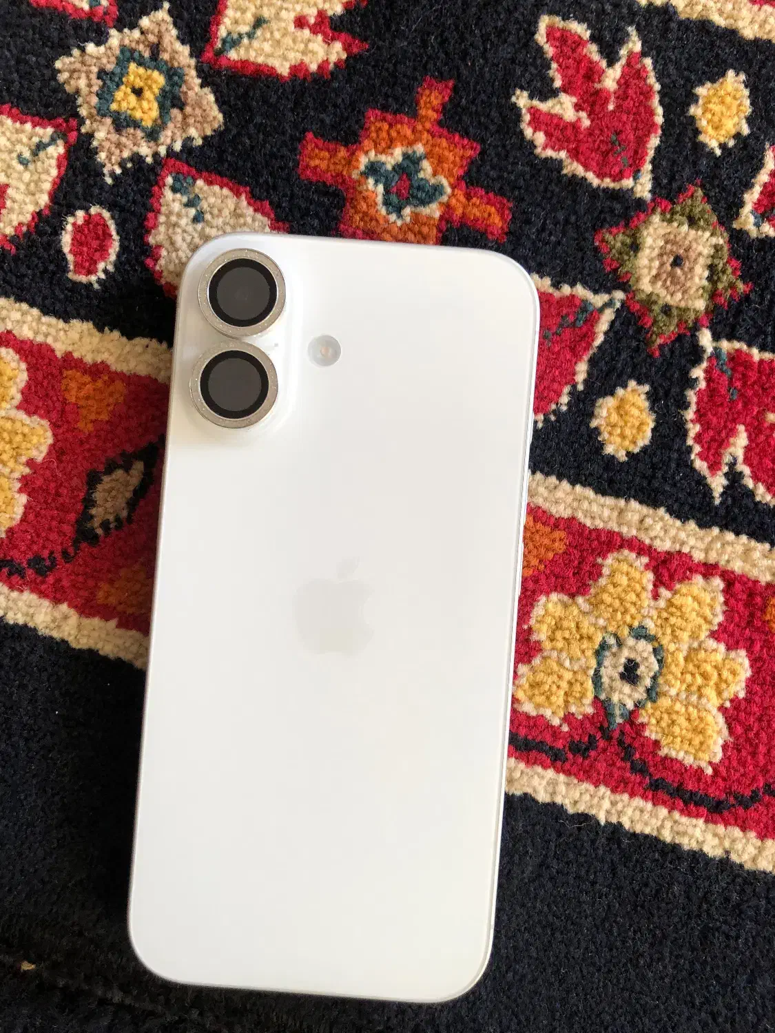 گوشی ایفون ۱۶نرمال|موبایل|جهرم, |دیوار