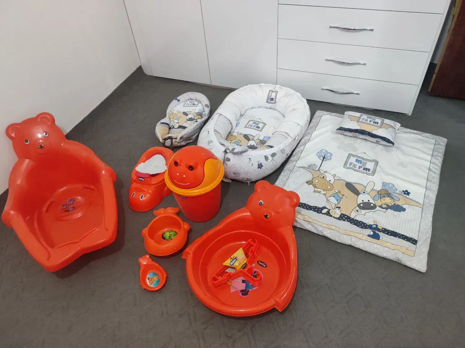 سرویس خواب و وسایل حمام بچه|اسباب و اثاث بچه|سنندج, |دیوار