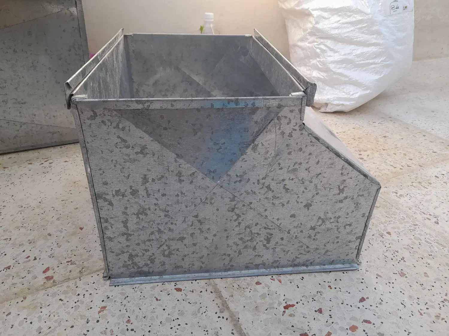 کولر نو نو|کولر آبی|بروجرد, |دیوار