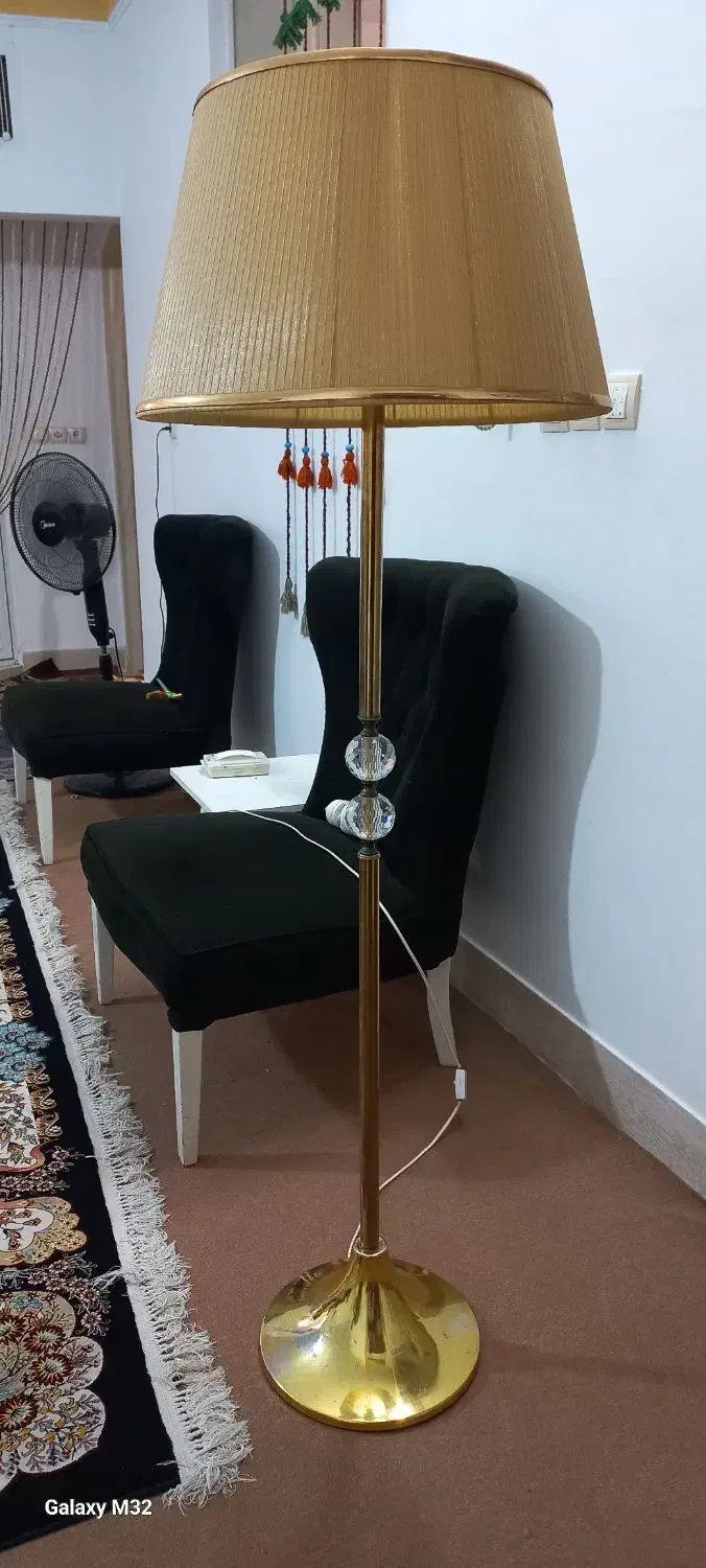 آباژور|چراغ خواب و آباژور|شاهین‌شهر, گزبرخوار|دیوار
