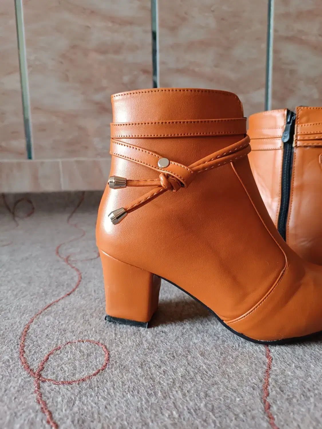 نیم بوت بغل زیپ سایز ۴۰|کیف، کفش، کمربند|یاسوج, |دیوار