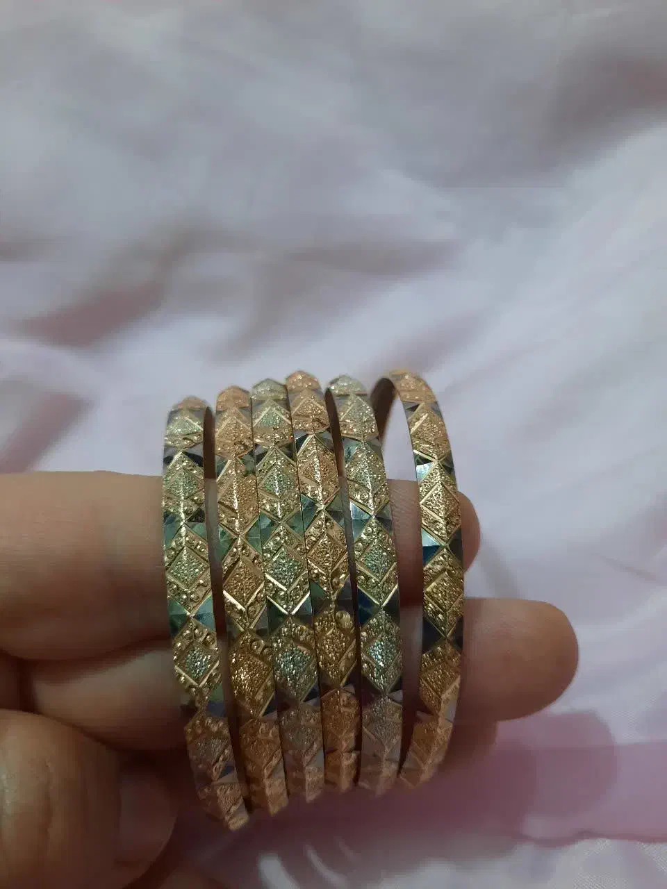 فروش مقداری طلای در حد نو|جواهرات|قم, شهرک امام حسن|دیوار