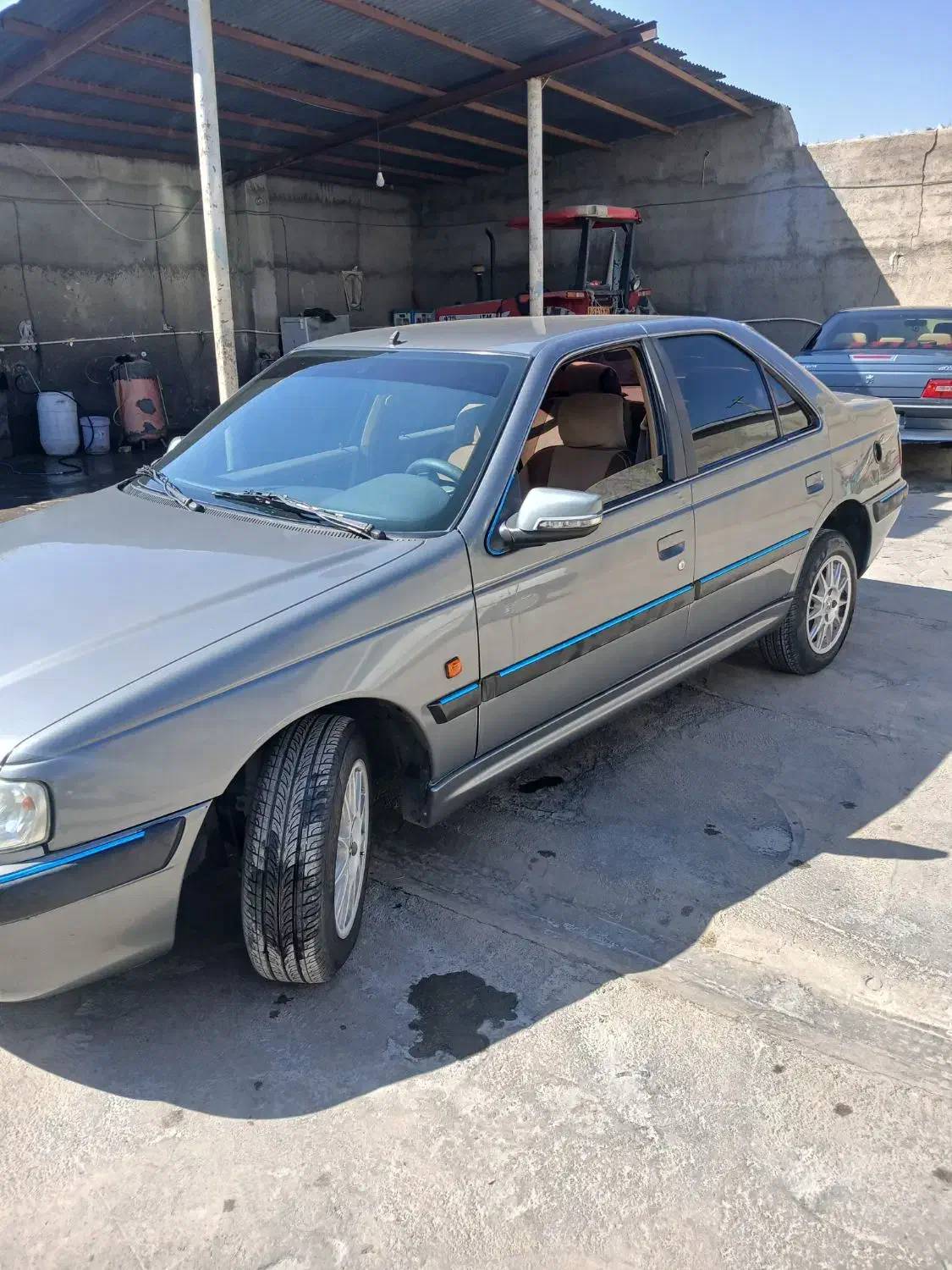 پژو پارس|خودرو سواری و وانت|بروجرد, |دیوار