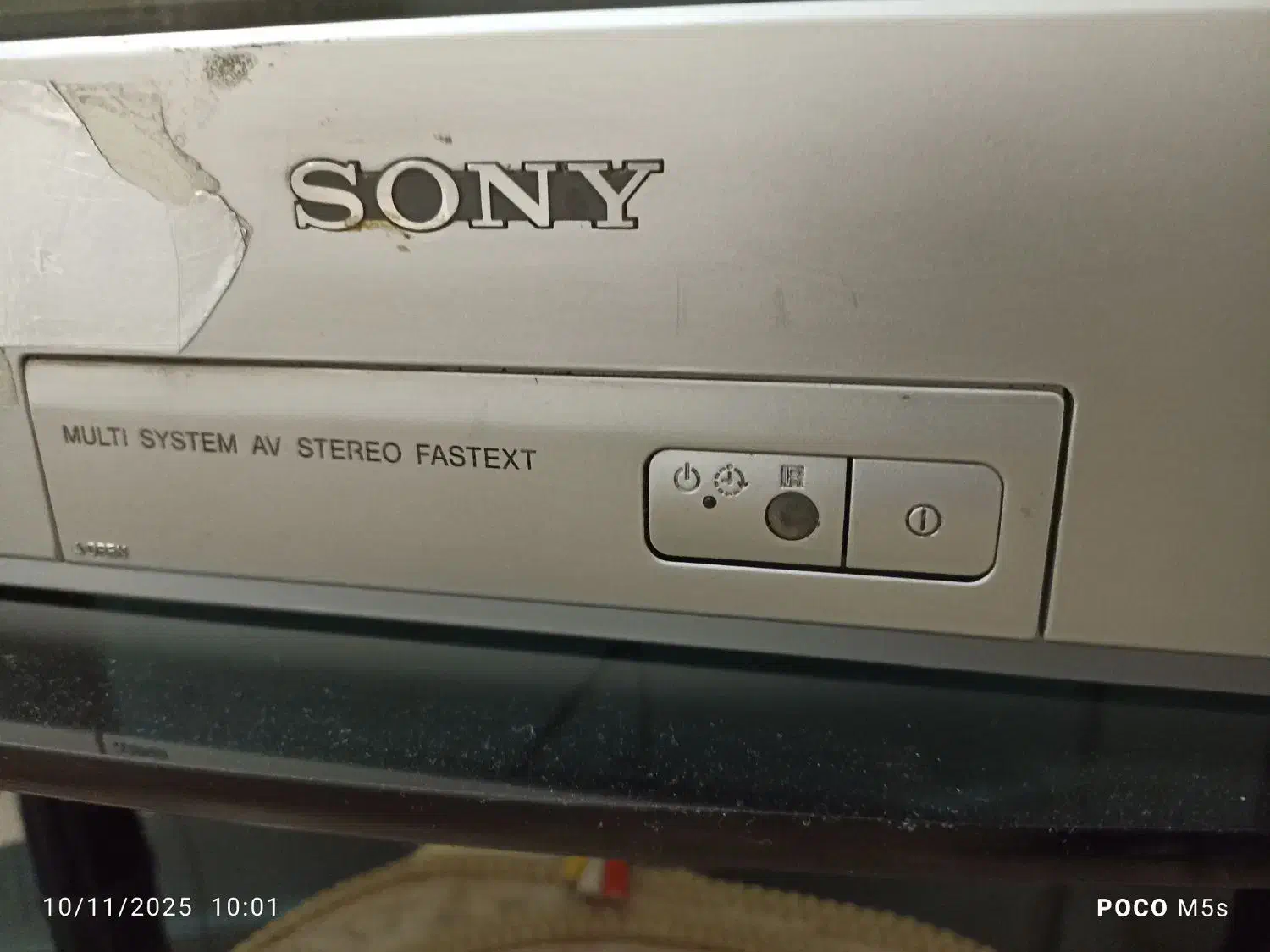 تلویزیون|تلویزیون و پروژکتور|مهاجران, |دیوار