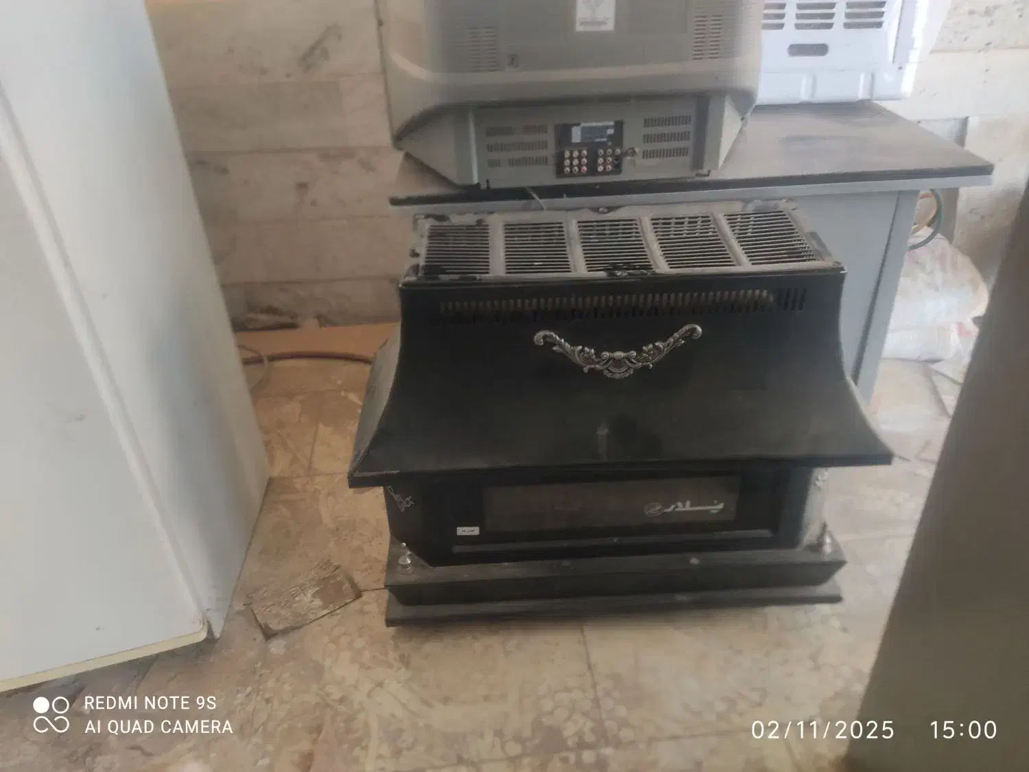 بخاری.گاوصندوق|بخاری، هیتر، شومینه|سبزوار, هویزه|دیوار