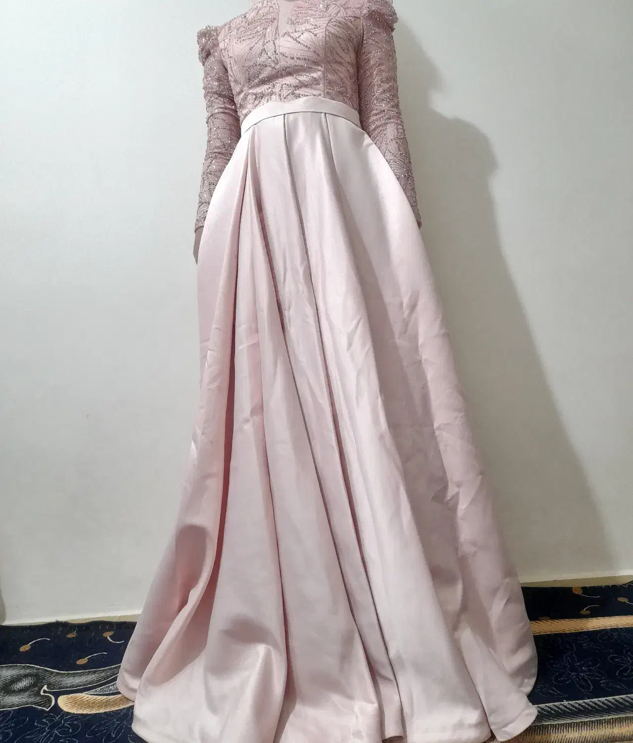 لباس مجلسی|لباس|شوشتر, |دیوار