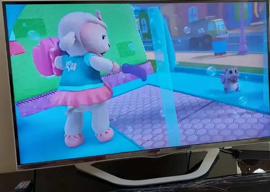 تلویزیون ال جی ۴۷ اینچ LG|تلویزیون و پروژکتور|تهران, شهرک نفت|دیوار