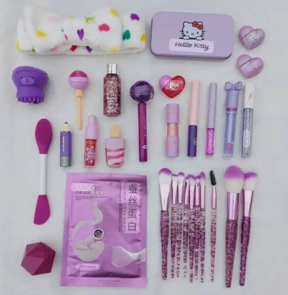 لوازم ارایشی به قیمت مناسب|آرایشی، بهداشتی، درمانی|فرح آباد, |دیوار