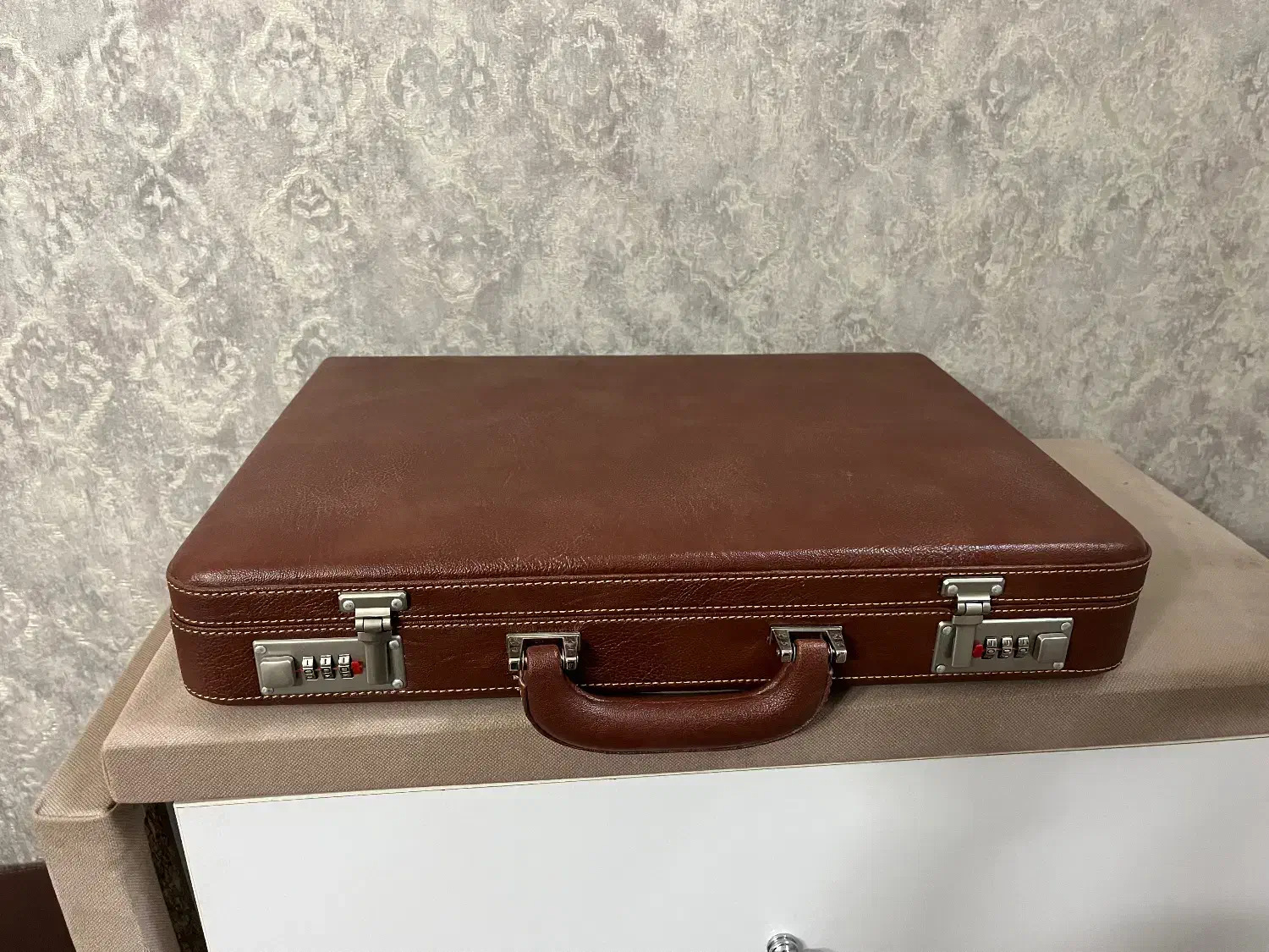 کیف چرم|کیف، کفش، کمربند|زنجان, |دیوار