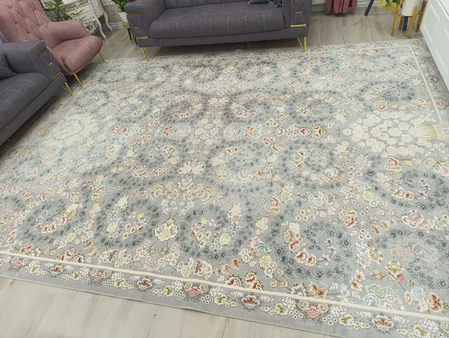 فرش ۱۲ متری|فرش|فومن, |دیوار