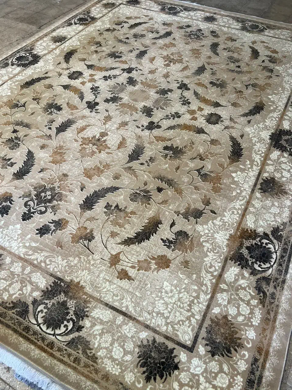 ۱۲ متری|فرش|زیرآب, |دیوار