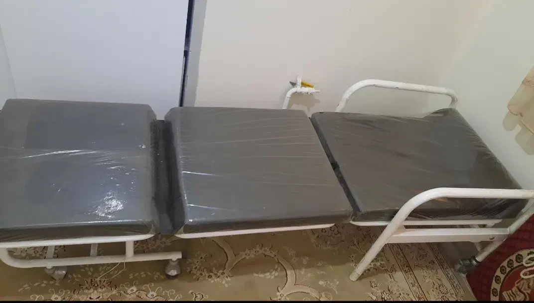 تخت همراه بیمار|تخت و سرویس خواب|ساری, |دیوار