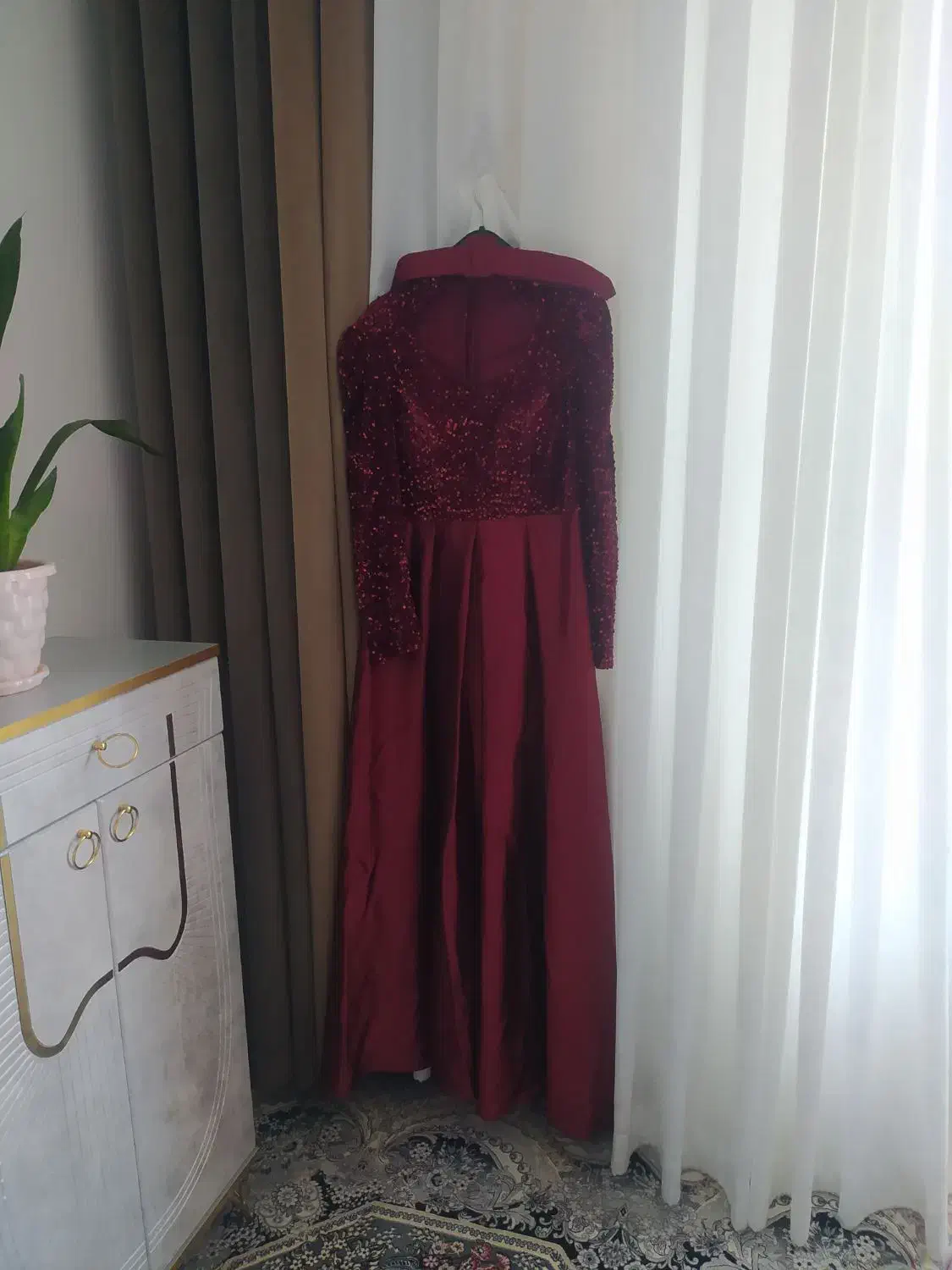 لباس مجلسی|لباس|شیروان (لرستان), |دیوار