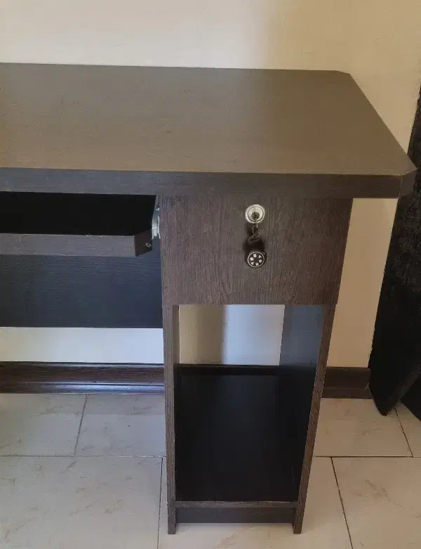 میز کامپیوتر وتحریر ام دی اف سالم|میز تحریر و کامپیوتر|پردیس, فاز ۱۱|دیوار