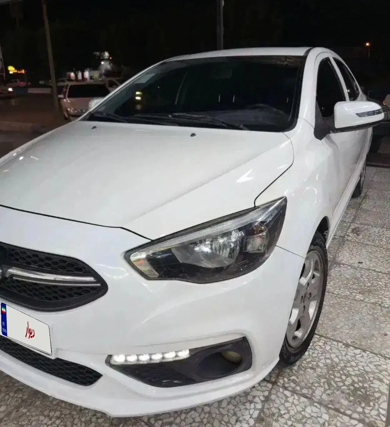 شاهین ۱۴۰۳ با سانروف|خودرو سواری و وانت|قزوین, |دیوار