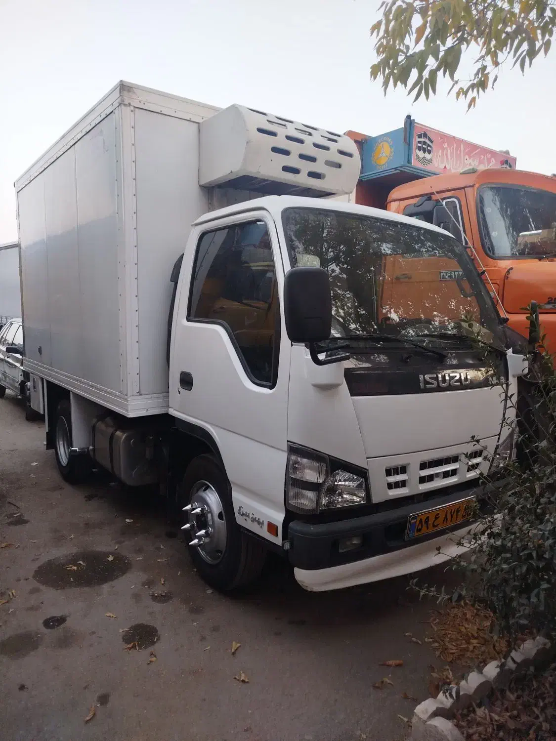 ایسوزو یخچالی ۵۲۰۰|خودرو سنگین|مشهد, طرق|دیوار