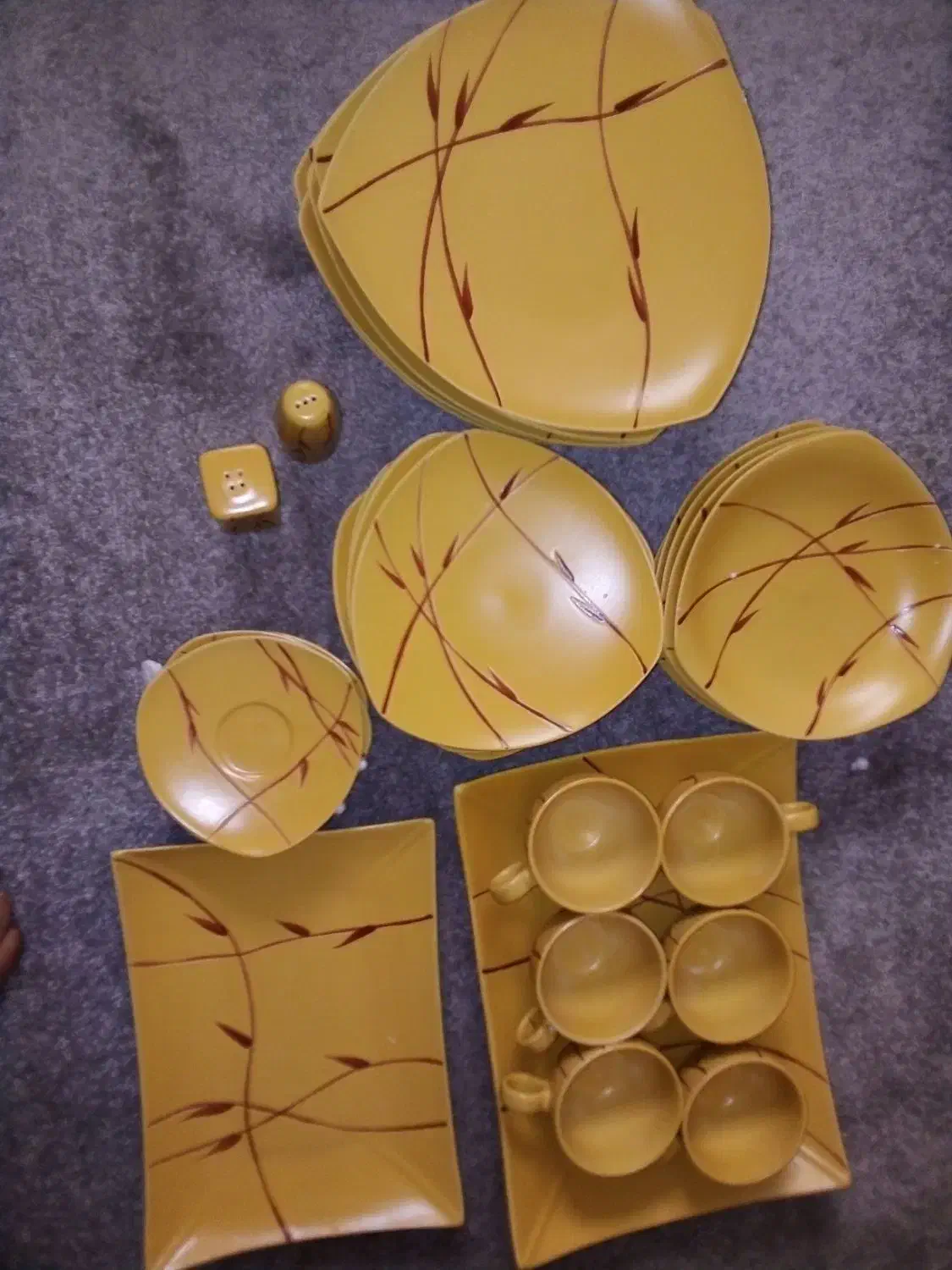 ظروف غذاخوری|ظروف سرو و پذیرایی|ری, دولتآباد|دیوار