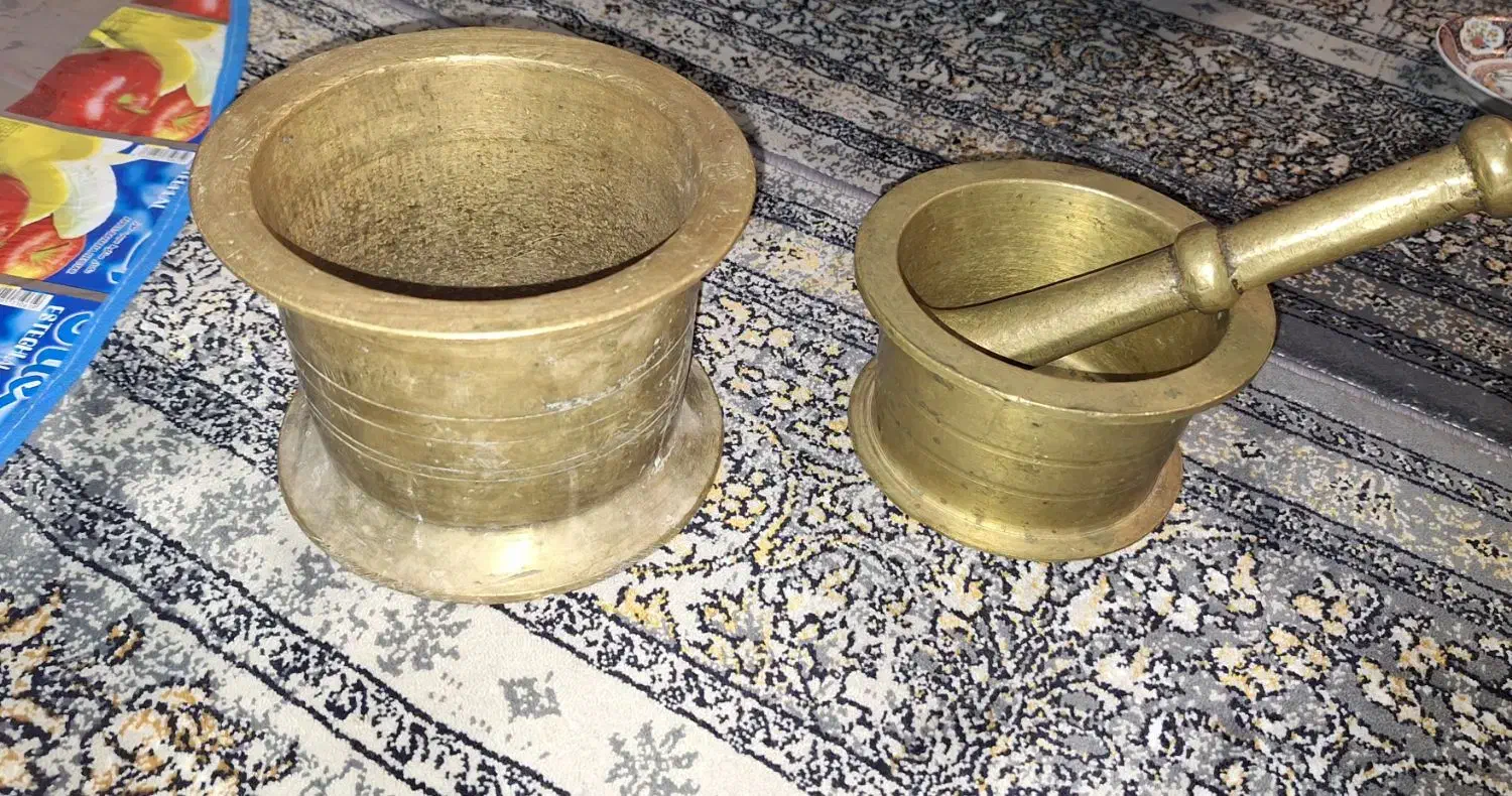 هاونگ|کلکسیون اشیاء عتیقه|نهاوند, |دیوار