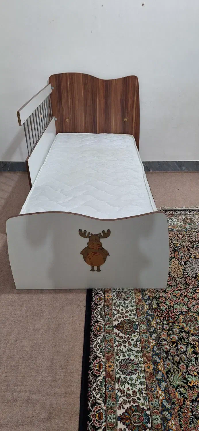 فروش تخت کودک و نوجوان ۹ ملیون|تخت و صندلی بچه|نورآباد ممسنی, |دیوار