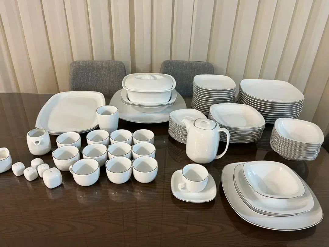 فروش فوری لوازم پذیرایی جهاز به دلیل مهاجرت نو|ظروف سرو و پذیرایی|مشهد, نیروی هوایی|دیوار