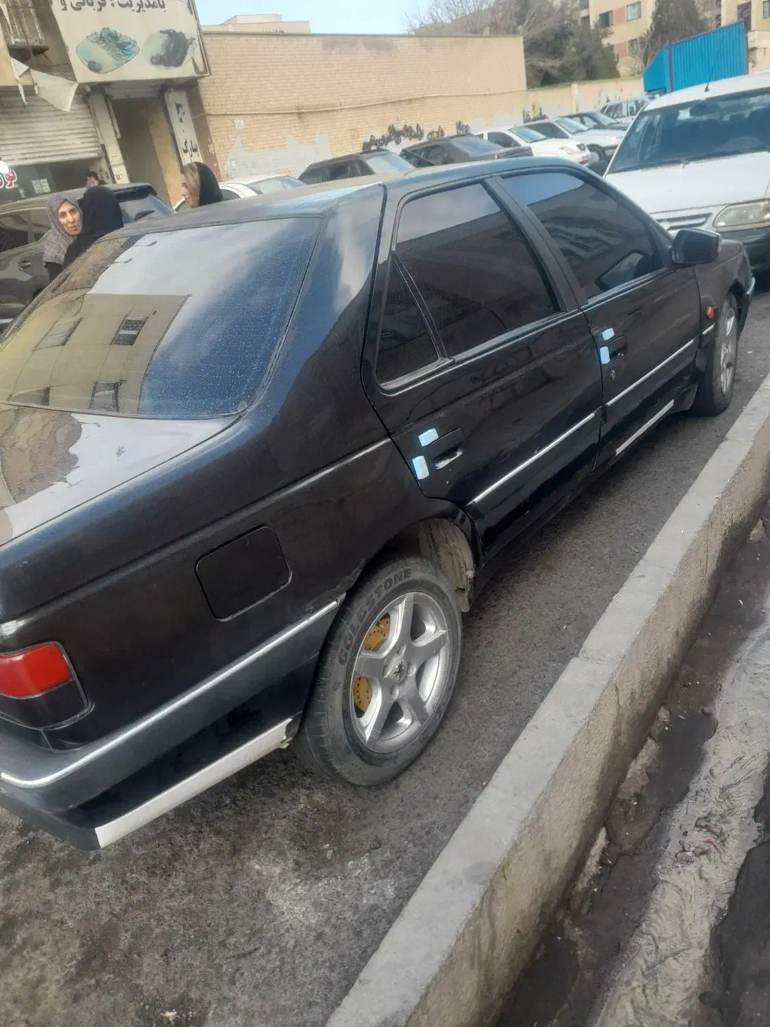 ۴۰۵ مدل ۸۴|خودرو سواری و وانت|پرند, فاز ۲|دیوار