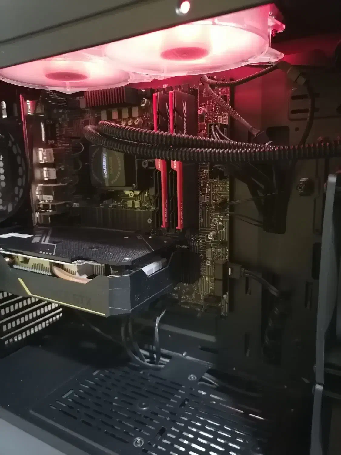 کیس کامیپوتر گیمینگ نسل ۱۰ ( پی سی گیمینگ )|رایانه رومیزی|شیراز, تاچارا|دیوار