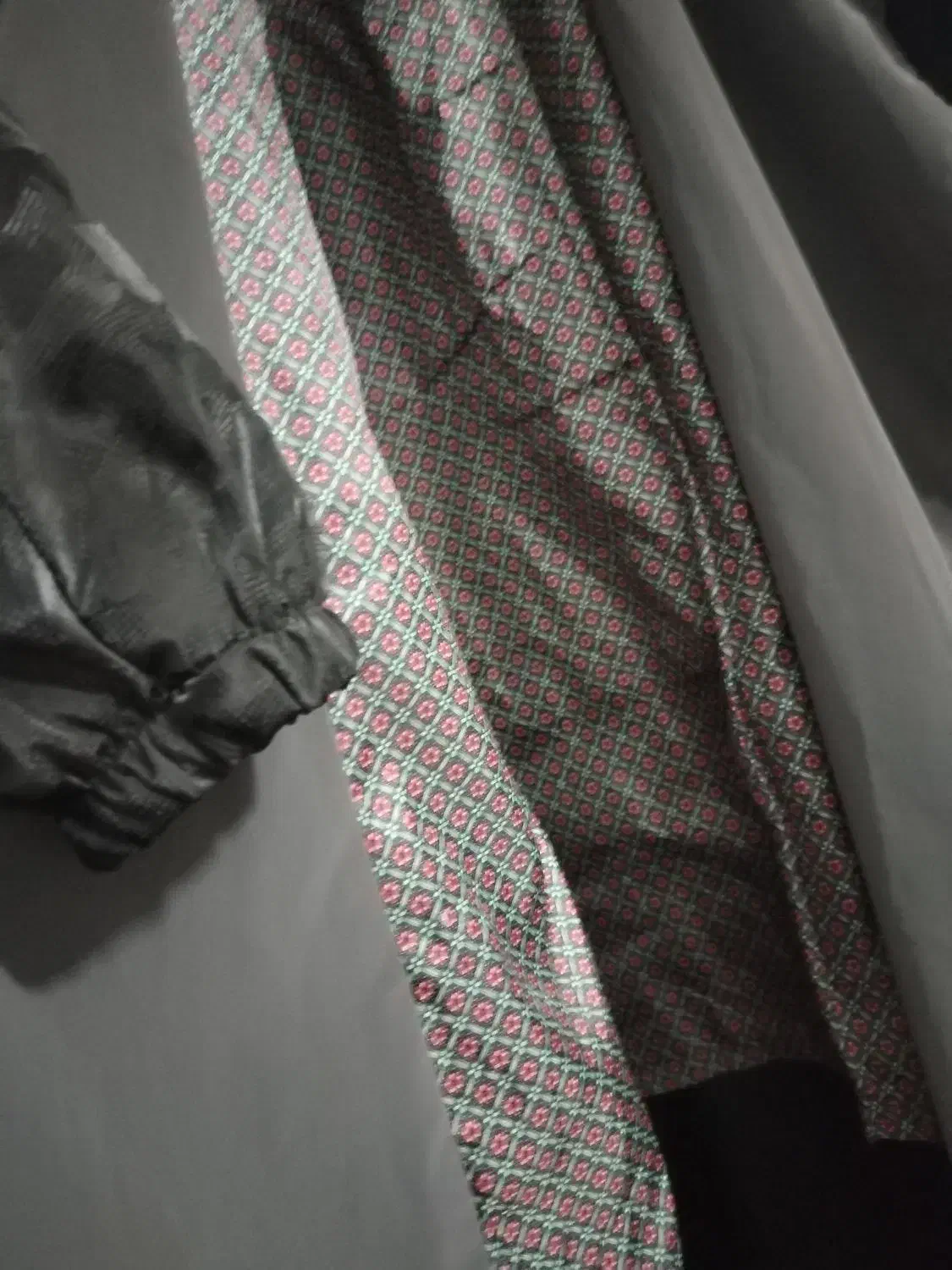 بارونی|لباس|مشهد, نکاح|دیوار