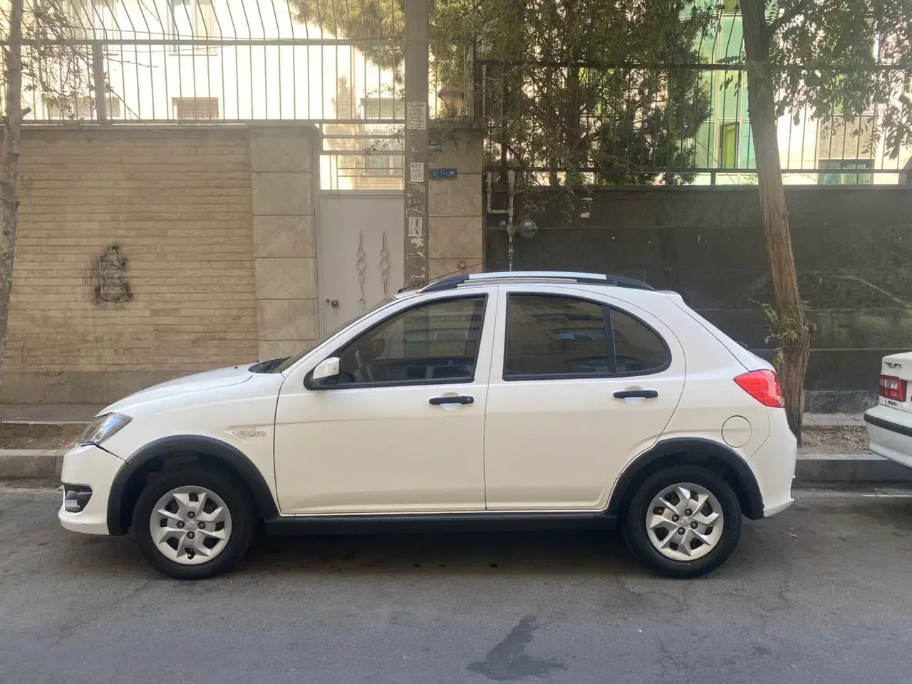 کوییک ساده بیرنگ|خودرو سواری و وانت|محمدشهر, همایون ویلا|دیوار