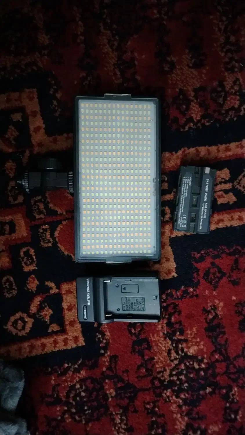 نور LED دوربین|دوربین عکاسی و فیلم‌برداری|تهران, آذری|دیوار