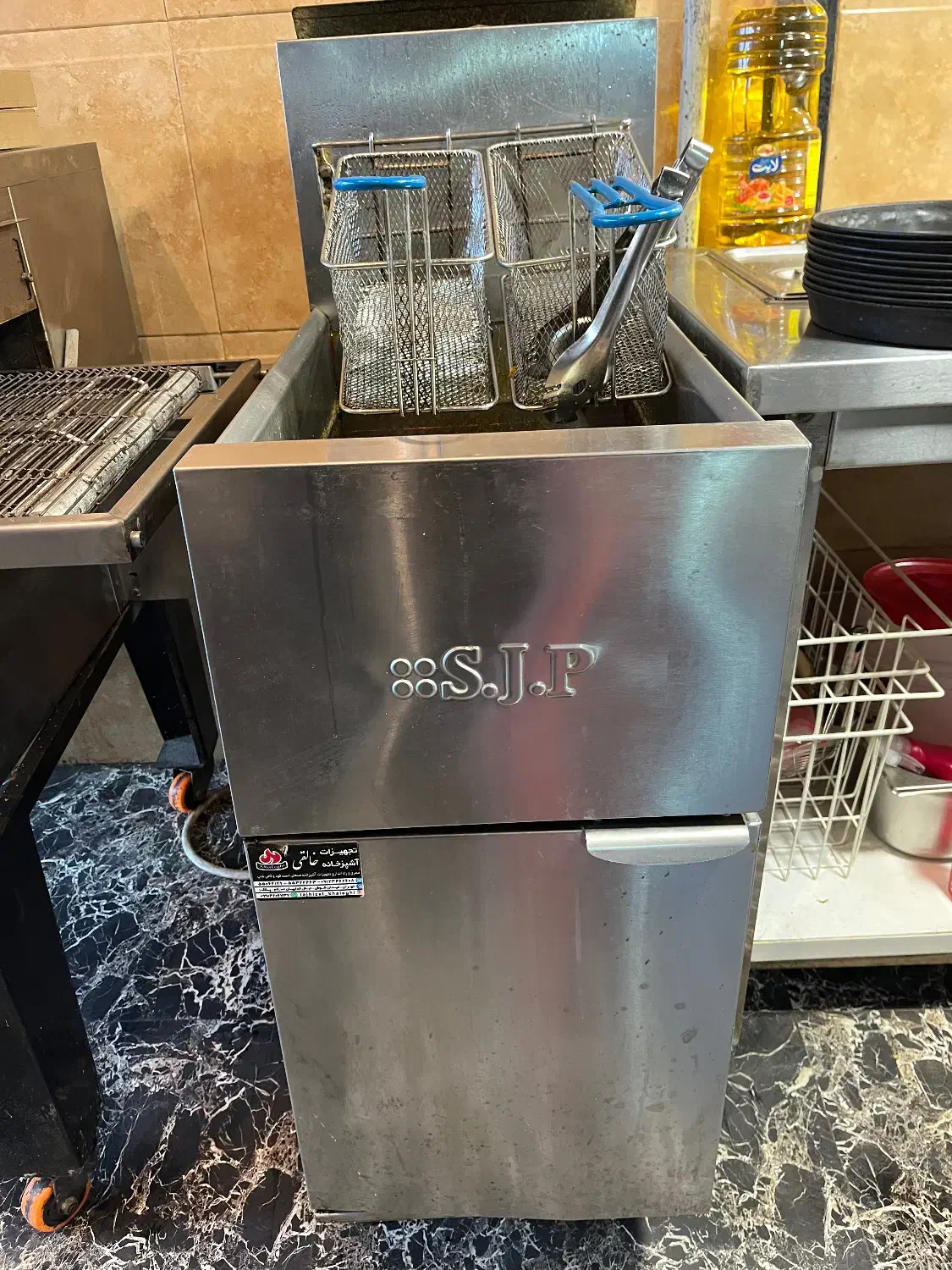 فروش تجهیزات فست فود اقساطی|کافی‌شاپ و رستوران|آمل, |دیوار