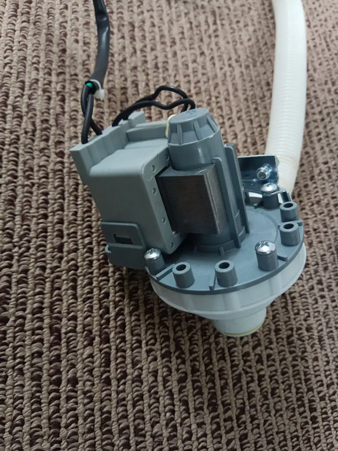 فروش پمپ تخلیه آب لباسشویی|ماشین لباسشویی و خشککن لباس|اردکان, |دیوار