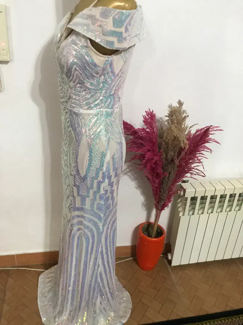 لباس مجلسی دودامنه|لباس|رشت, پاره بیجار|دیوار