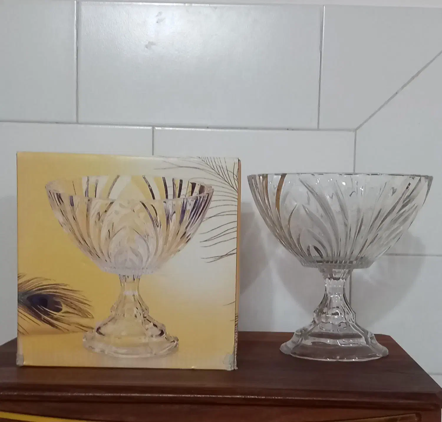 میوه خوری پایه دار .مارک سوگا ژاپن|ظروف سرو و پذیرایی|خمین, |دیوار